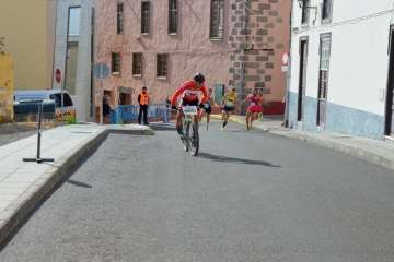 Nueva victoria de Rubén Palomeque en los 10 Km. Urbanos Ciudad de Telde (Foto Francisco Javier Santana y TA)